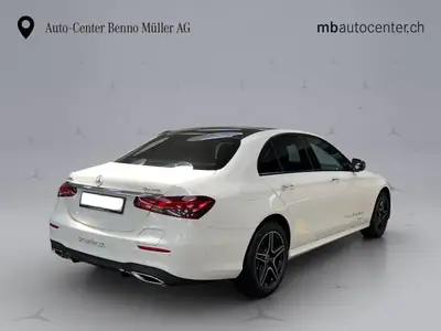 Mercedes-Benz E 300 e AMG Line 4matic — Hybride rechargeable, 33 000 km, design premium — tableau de bord
