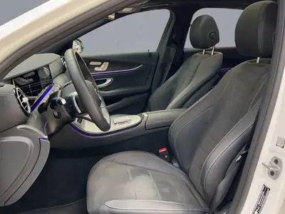 Mercedes-Benz E 300 e AMG Line 4matic — Hybride rechargeable, 33 000 km, design premium — Miniature 9