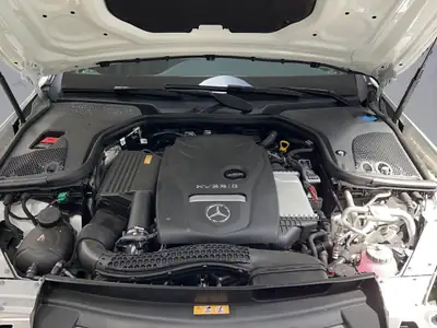 Mercedes-Benz E 300 e AMG Line 4matic — Hybride rechargeable, 33 000 km, design premium — Miniature 18
