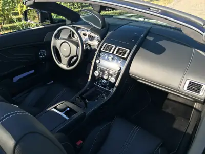Aston Martin V8 Vantage 4.7 S SP10 Sportshift — Cabriolet de prestige, 39 000 km seulement — Miniatura 8