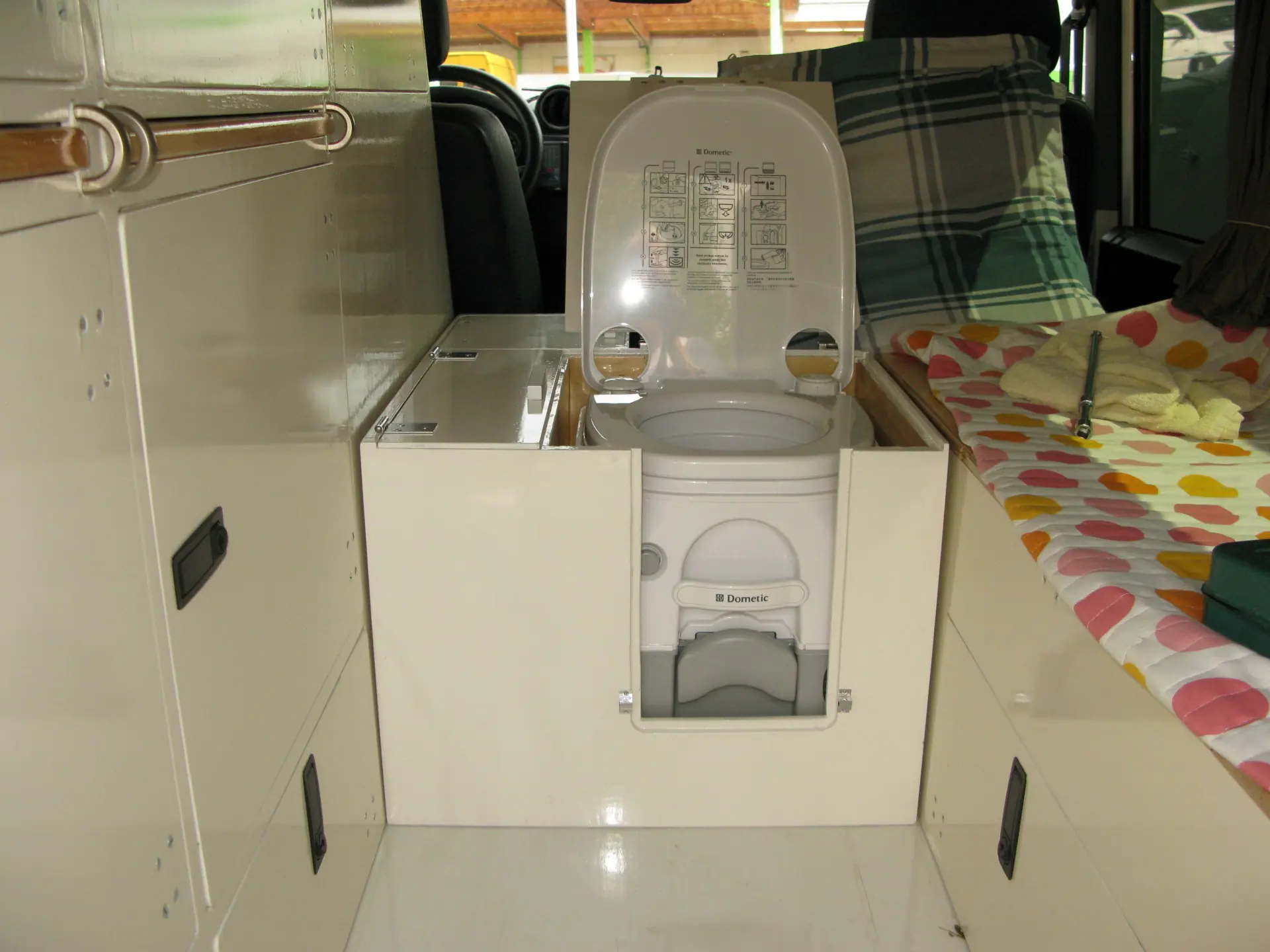 Land Rover Defender 2010 occasion Brüttisellen — 4