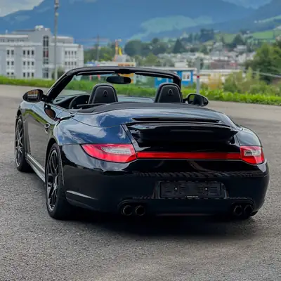 Porsche 911 Cabrio Carrera 4 GTS PDK — Cabriolet sportif légendaire, 85'000 km seulement — Miniature 11