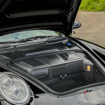 Porsche 911 Cabrio Carrera 4 GTS PDK — Cabriolet sportif légendaire, 85'000 km seulement — Miniature 12