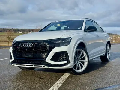 Audi RSQ8 quattro — SUV haute performance 600 ch, 35 000 km seulement — côté