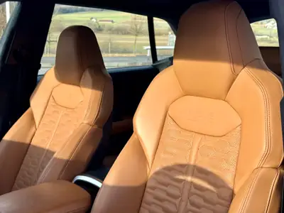 Audi RSQ8 quattro — SUV haute performance 600 ch, 35 000 km seulement — Miniature 7
