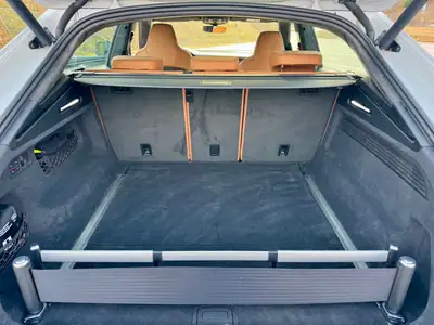 Audi RSQ8 quattro — SUV haute performance 600 ch, 35 000 km seulement — Miniature 12