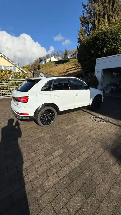 Audi Q3 2.0 TDI quattro S-tronic — SUV robuste, 90'000 km, transmission intégrale — vista posteriore