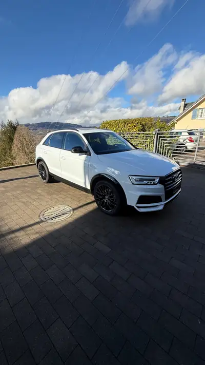 Audi Q3 2.0 TDI quattro S-tronic — SUV robuste, 90'000 km, transmission intégrale — interni