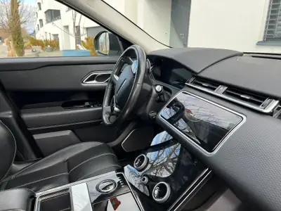 Land Rover Range Rover Velar P250 — SUV prestige 2020, design premium et 185'000 km — interni