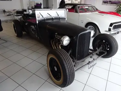 Ford 1932 Hot Rod — Cabriolet légendaire, 200 ch de pur caractère — interior