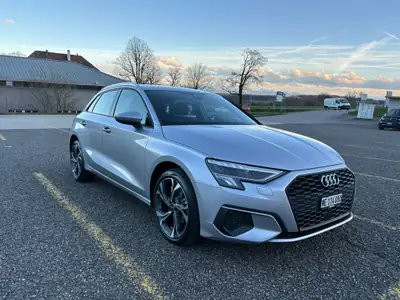 Audi A3 Sportback 35 TFSI — Compacte dynamique, 17 000 km, 5 ans de garantie — vue extérieure