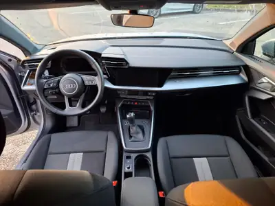Audi A3 Sportback 35 TFSI — Compacte dynamique, 17 000 km, 5 ans de garantie — détail