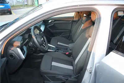 Audi A3 Sportback 35 TFSI — Compacte dynamique, 17 000 km, 5 ans de garantie — Miniature 14