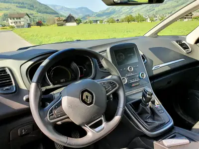 Renault Grand Scénic 1.6 dCi Zen — Minivan 7 places, diesel économe, 69'000 km — détail