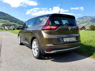 Renault Grand Scénic 1.6 dCi Zen — Minivan 7 places, diesel économe, 69'000 km — intérieur