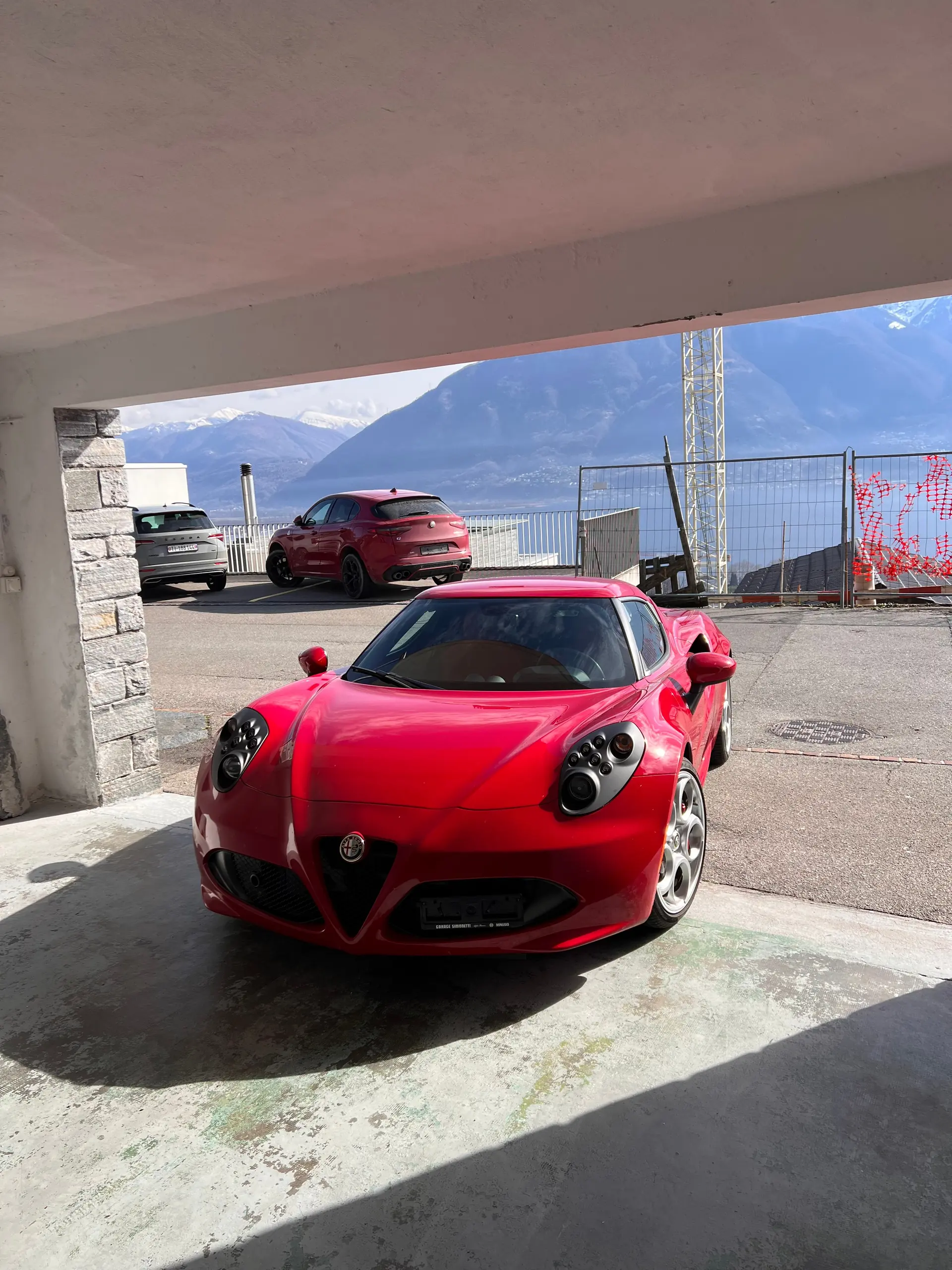 Alfa Romeo 4C 1750 TBi TCT — Roadster sportif légendaire, seulement 12'000 km