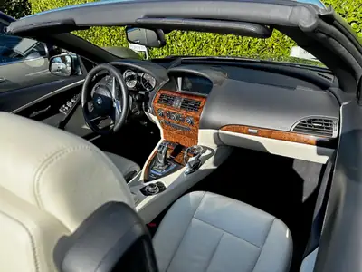 BMW 650i Steptronic — Cabriolet élégant, 367 ch et entretien BMW complet — côté