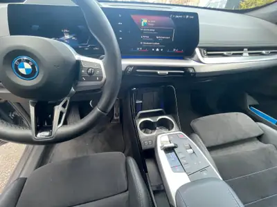 BMW iX1 xDrive 30 M Sport — SUV électrique performant, 33 800 km seulement — Miniatur 8