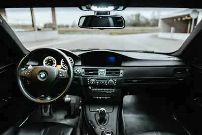 BMW M3 Coupé DSG Competition 2011 — Performance brute et carbone, 92'000 km — Heckansicht