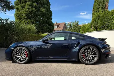 Porsche 911 Turbo PDK — Performance extrême, 24 000 km, garantie prolongée jusqu'en 2028 — vista esterna