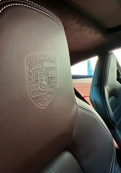 Porsche 911 Turbo PDK — Performance extrême, 24 000 km, garantie prolongée jusqu'en 2028 — Miniatura 13