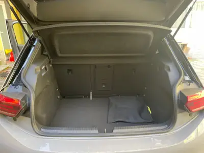 Volkswagen ID.3 PRO 150 kW — Citadine électrique moderne, seulement 10'000 km — interior