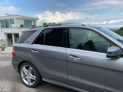 Mercedes-Benz ML 350 BlueTEC — SUV premium diesel 4×4, cuir et toit panoramique — tableau de bord