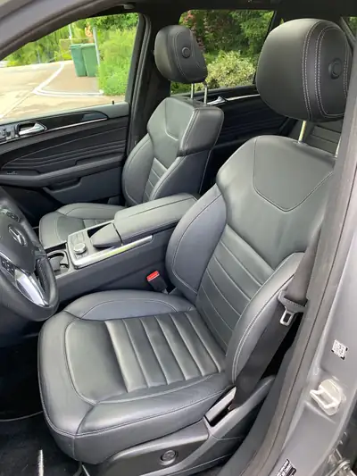 Mercedes-Benz ML 350 BlueTEC — SUV premium diesel 4×4, cuir et toit panoramique — Miniature 18