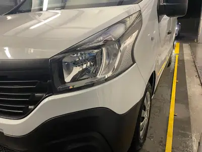 Renault Trafic 1.6 dCi 120 — Utilitaire robuste, 200 000 km, sans sinistre — dashboard