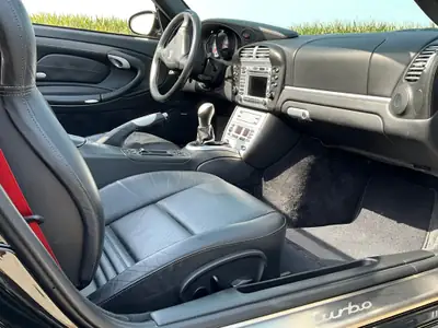 Porsche 911 Turbo Cabrio 2005 — Légendaire roadster turbo, boîte manuelle d'exception — Miniatura 10