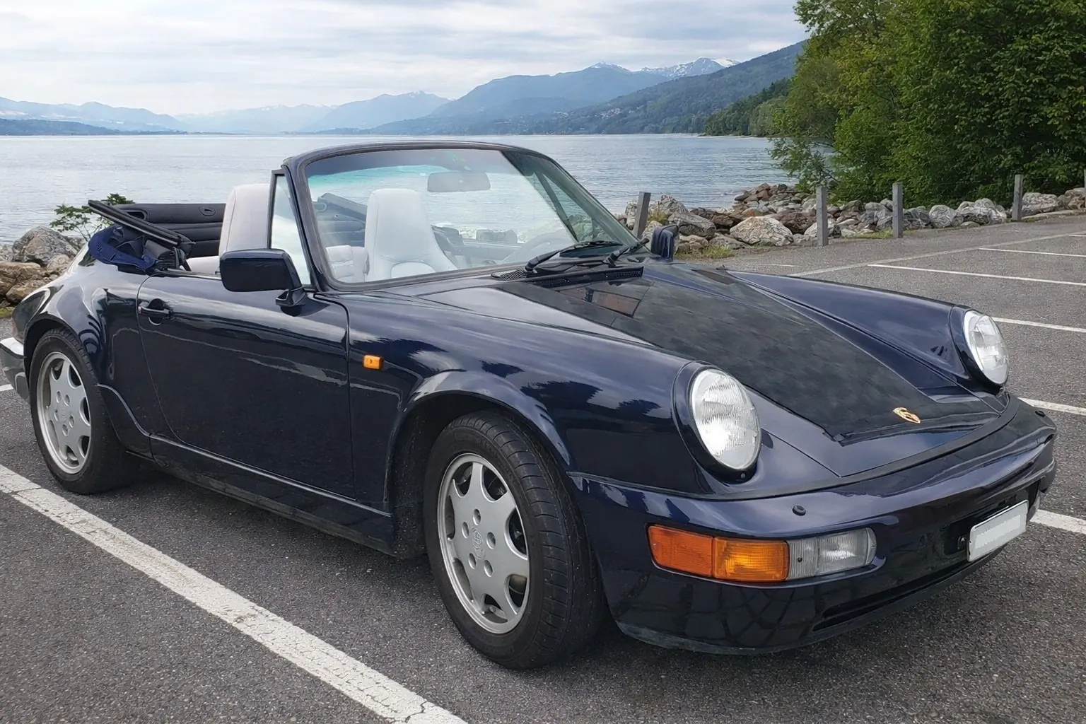 Porsche 911 Carrera 2 Cabrio 1991 — Légende décapotable avec homologation véhicule historique — vue extérieure