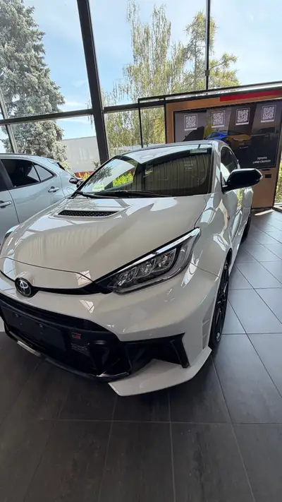 Toyota GR Yaris 1.6 GR Sport — 280 ch, performance pure et design agressif — interior