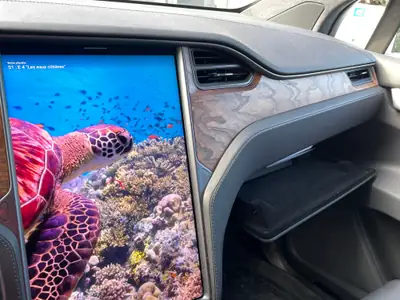 Tesla Model X Maximale Reichweite — SUV électrique 562 ch, autonomie exceptionnelle — Thumbnail 12