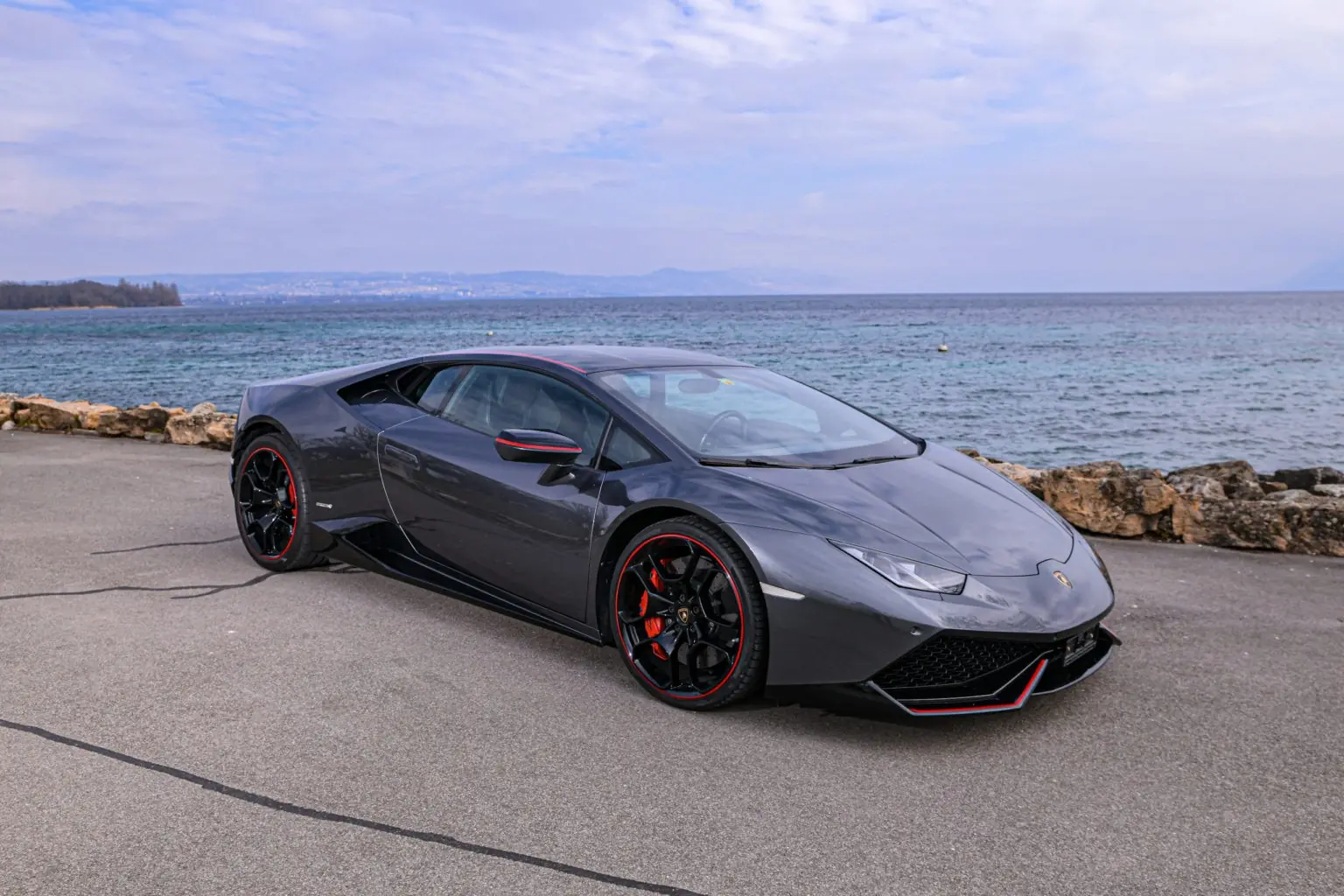 Lamborghini Huracán LP610-4 Coupé — Supercar 610 ch, kilométrage quasi neuf