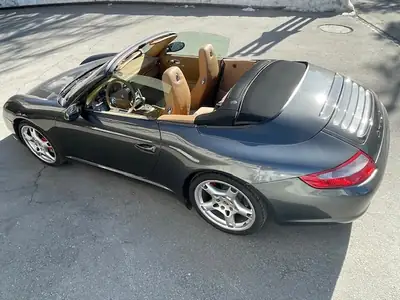 Porsche 911 Carrera 4S Cabrio — Cabriolet sportif all-wheel drive, 76'000 km — côté