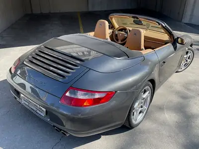 Porsche 911 Carrera 4S Cabrio — Cabriolet sportif all-wheel drive, 76'000 km — détail