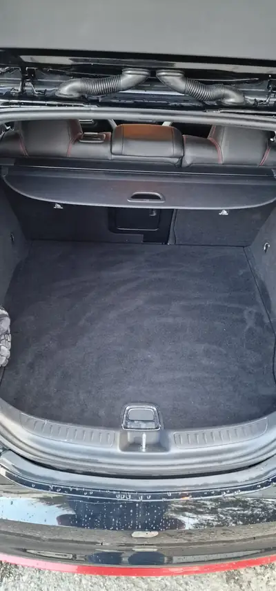 Mercedes-Benz CLA 250 Shooting Brake — Élégance sportive et polyvalence 4x4 — vista posteriore