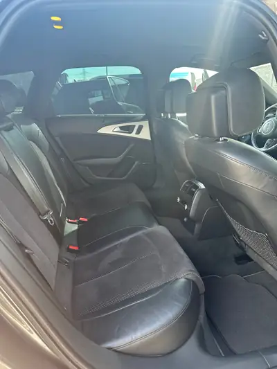 Audi A6 Avant 3.0 TDI V6 quattro — Monospace premium diesel, 162'000 km — rear view