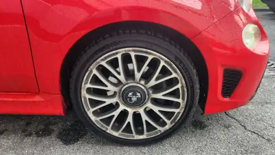 FIAT 595 Abarth 145cv — Sportive compacte dynamique, essence performante — Thumbnail 9