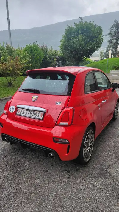 FIAT 595 Abarth 145cv — Sportive compacte dynamique, essence performante — Thumbnail 10