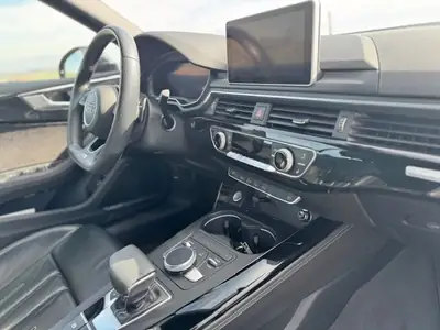 Audi A5 Cabriolet 45 TFSI — Élégance décapotable, 245 ch et équipement complet — Detail