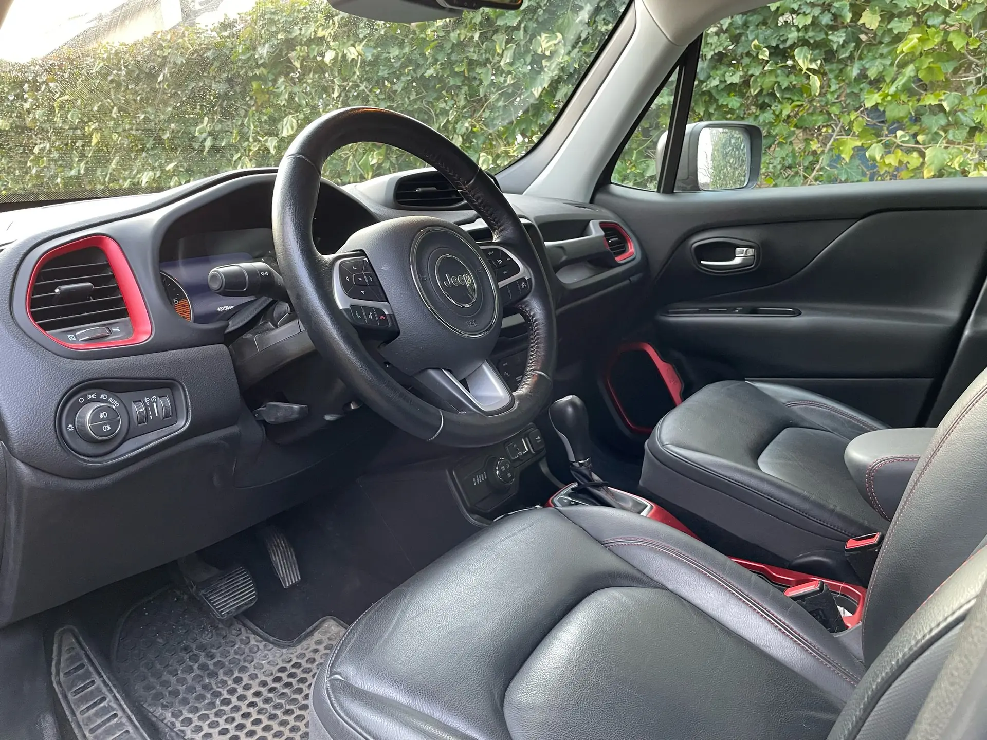 Jeep Renegade occasion Vésenaz — 5