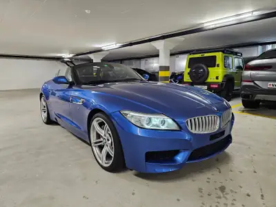 BMW Z4 sDrive35i — Cabriolet sportif, 306 ch et transmission manuelle — vue extérieure