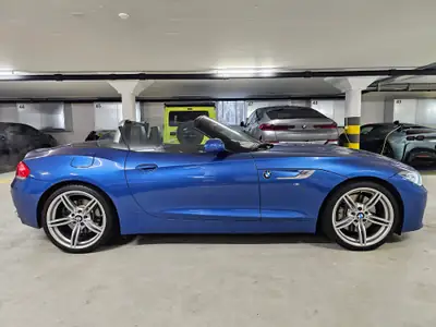 BMW Z4 sDrive35i — Cabriolet sportif, 306 ch et transmission manuelle — intérieur