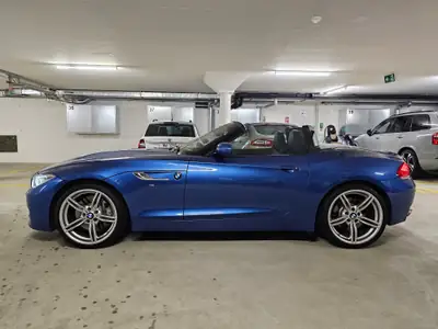 BMW Z4 sDrive35i — Cabriolet sportif, 306 ch et transmission manuelle — détail