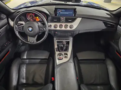 BMW Z4 sDrive35i — Cabriolet sportif, 306 ch et transmission manuelle — Miniature 11