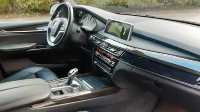 BMW X5 xDrive 30d — SUV premium performant, 146'000 km, sans sinistre — Detail