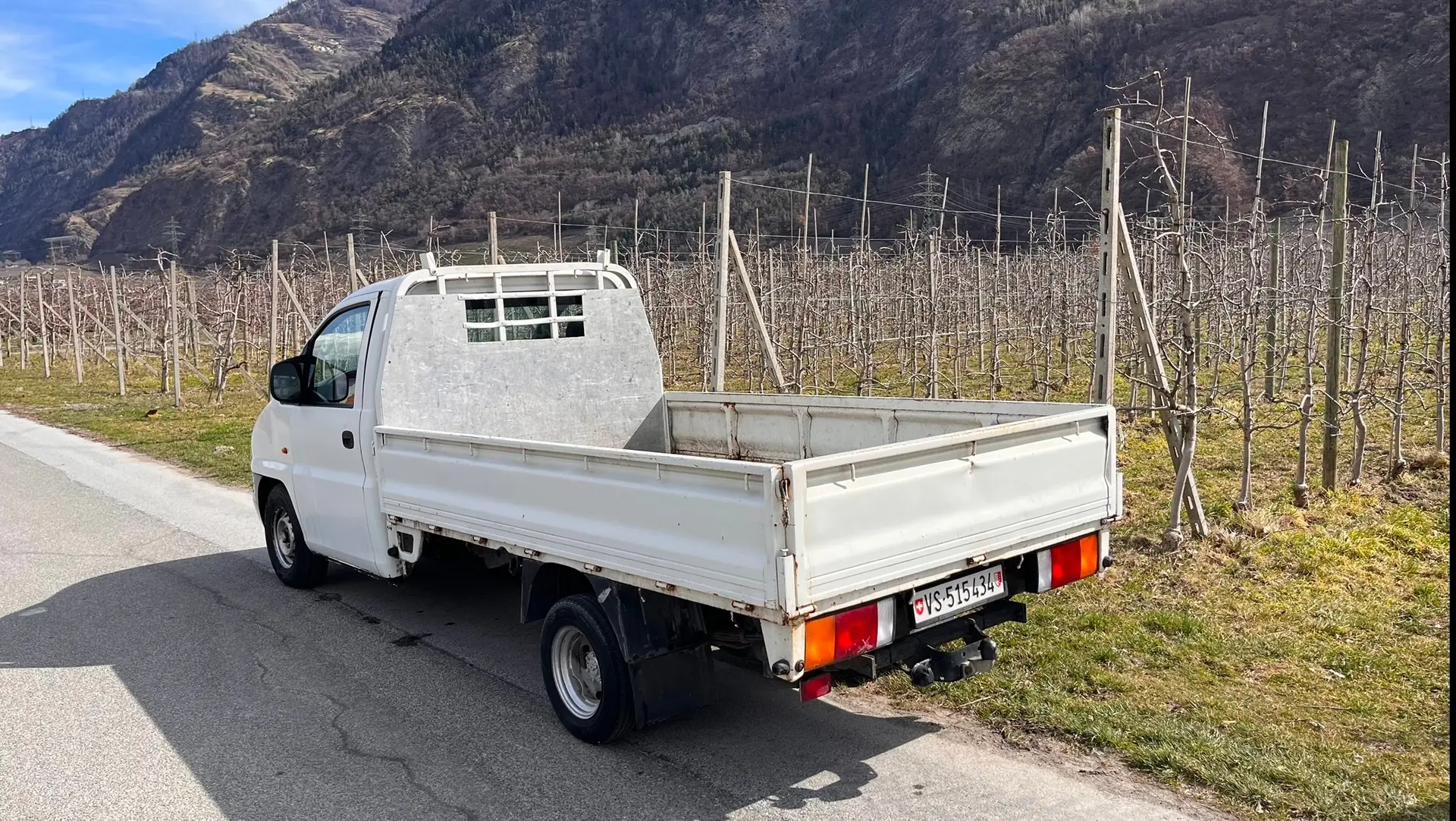 Hyundai H-1 Camionnette 2.5 TDI — Utilitaire robuste, diesel économique, 130'000 km