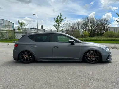 SEAT Leon 2.0 TSI Cupra R — 300 ch, sportive affûtée à 90'000 km — Miniature 9