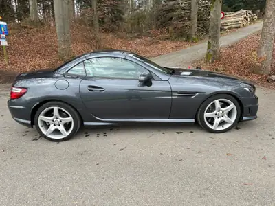 Mercedes-Benz SLK 250 AMG Paket — Cabriolet sportif, 204 ch, entretien impeccable — Innenraum